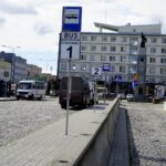 31.08.2020. Kielce. Tymczasowy dworzec autobusowy na Placu Niepodległości / Piotr Kwaśniewski / Radio Kielce