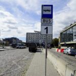 31.08.2020. Kielce. Tymczasowy dworzec autobusowy na Placu Niepodległości / Piotr Kwaśniewski / Radio Kielce