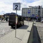 31.08.2020. Kielce. Tymczasowy dworzec autobusowy na Placu Niepodległości / Piotr Kwaśniewski / Radio Kielce