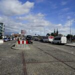 31.08.2020. Kielce. Tymczasowy dworzec autobusowy na Placu Niepodległości / Piotr Kwaśniewski / Radio Kielce