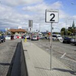 31.08.2020. Kielce. Tymczasowy dworzec autobusowy na Placu Niepodległości / Piotr Kwaśniewski / Radio Kielce