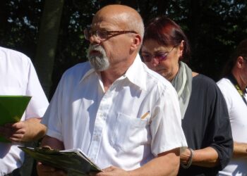 05.07.2020. Wola Grójecka. Uroczystości upamiętniające poległych żołnierzy 7 lipca 1944 roku. Na zdjęciu: Edmund Wójcik - prezes Stowarzyszenia Miłośników Historii Ćmielowa / Emilia Sitarska / Radio Kielce