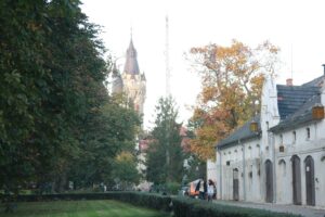 Muzyczne podróże. Opolszczyzna - Zamek w Mosznej / Robert Felczak / Radio Kielce