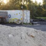 06.08.2020. Niewachlów. Działka na której ma powstać przetwórnia odpadów