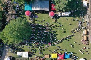 30.08.2020. Tokarnia. Gala finałowa konkursu „Jawor - u źródeł kultury” / Jarosław Kubalski / Radio Kielce