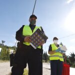 28.08.2020 Kielce. Akcja profilaktyczna o podstawowych zasadach bezpiecznego zachowania na przejazdach kolejowych / Jarosław Kubalski / Radio Kielce