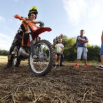 23.08.2020 Złota Woda. Festyn charytatywny na rzecz leczenia 5 letniego Antosia Plewińskiego / Jarosław Kubalski / Radio Kielce