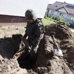 24.08.2020. Pierzchnica. Usuwanie niewybuchów / Jarosław Kubalski / Radio Kielce