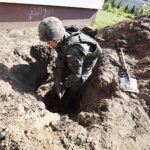 24.08.2020. Pierzchnica. Usuwanie niewybuchów / Jarosław Kubalski / Radio Kielce