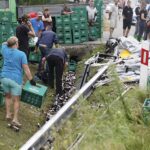 04.08.2020. Morawica. Wypadek ciężarówki przewożącej piwo / Jarosław Kubalski / Radio Kielce