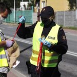 28.08.2020 Kielce. Akcja profilaktyczna o podstawowych zasadach bezpiecznego zachowania na przejazdach kolejowych / Jarosław Kubalski / Radio Kielce
