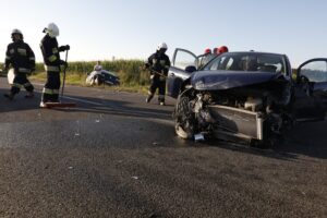 06.08.2020. Ruda Maleniecka. Zderzenie trzech pojazdów / Jarosław Kubalski / Radio Kielce