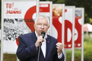 31.08.2020 Kielce. Otwarcie wystawy „Tu rodziła się Solidarność”. Na zdjęciu Krzysztof Lipiec - poseł / Jarosław Kubalski / Radio Kielce