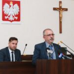 04.08.2020. Kielce. Sesja Rady Miasta Kielce. Na zdjęciu (od lewej): Kamil Suchański - przewodniczący Rady Miasta Kielce, Marek Paprocki - wiceprezes Korony Kielce / Magdalena Blicharska / Radio Kielce