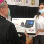 26.08.2020. Sandomierz. Akcja „Tornister pełen uśmiechów” / Grażyna Szlęzak-Wójcik / Radio Kielce