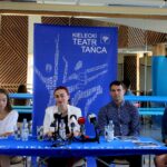 24.08.2020 Kielce. KTT. Konferencja przed premierą „Kopciuszka”. Na zdjęciu (od lewej): Małgorzata Kowalska, Elżbieta Pańtak - dyrektor Kieleckiego Teatru Tańca, Grzegorz Pańtak - zastępca dyrektora Kieleckiego Teatru Tańca i Aleksander Staniszewski / Faustyna Terelak / Radio Kielce