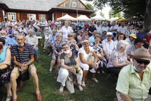 30.08.2020. Tokarnia. Gala finałowa konkursu „Jawor - u źródeł kultury” / Jarosław Kubalski / Radio Kielce