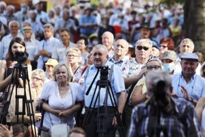 30.08.2020. Tokarnia. Gala finałowa konkursu „Jawor - u źródeł kultury” / Jarosław Kubalski / Radio Kielce