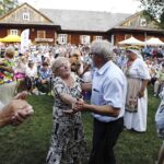 30.08.2020. Tokarnia. Gala finałowa konkursu „Jawor - u źródeł kultury” / Jarosław Kubalski / Radio Kielce