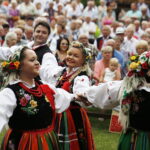 17.06.2018 Tokarnia. Park etnograficzny.  Gala finałowa konkursu  „Jawor u źródeł kultury” / Jarosław Kubalski / Radio Kielce