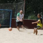 01.08.2020 Kielce. Basen przy ulicy Szczecińskiej. Turniej piłki nożnej plażowej  / Jarosław Kubalski / Radio Kielce