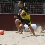 01.08.2020 Kielce. Basen przy ulicy Szczecińskiej. Turniej piłki nożnej plażowej  / Jarosław Kubalski / Radio Kielce