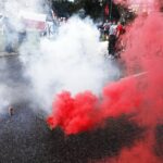 01.08.2020 Kielce. Uroczystości w 76. rocznicę wybuchu Powstania Warszawskiego. Race na rondzie Giedroycia / Jarosław Kubalski / Radio Kielce