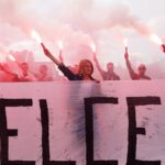 01.08.2020 Kielce. Uroczystości w 76. rocznicę wybuchu Powstania Warszawskiego. Race na rondzie Giedroycia / Jarosław Kubalski / Radio Kielce