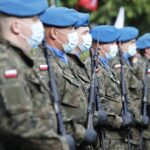 01.08.2020 Kielce. Uroczystości pod pomnikiem  "Harcerzom poległym za Ojczyznę" na Skwerze Szarych Szeregów w 76. rocznicę wybuchu Powstania Warszawskiego / Jarosław Kubalski / Radio Kielce