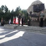 01.08.2020 Kielce. Uroczystości pod pomnikiem  "Harcerzom poległym za Ojczyznę" na Skwerze Szarych Szeregów w 76. rocznicę wybuchu Powstania Warszawskiego / Jarosław Kubalski / Radio Kielce
