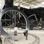 04.08.2020 Kielce. Amfiteatr na Kadzielni. Budowa sceny na Festiwal Muzyki Tanecznej / Jarosław Kubalski / Radio Kielce