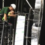 04.08.2020 Kielce. Amfiteatr na Kadzielni. Budowa sceny na Festiwal Muzyki Tanecznej / Jarosław Kubalski / Radio Kielce