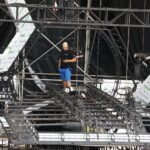 04.08.2020 Kielce. Amfiteatr na Kadzielni. Budowa sceny na Festiwal Muzyki Tanecznej / Jarosław Kubalski / Radio Kielce