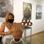 08.07.2020 Kielce. BWA. Wernisaż wystawy "Leśniczówka. Sztuka organiczna z Dąbrowy Dolnej" / Jarosław Kubalski / Radio Kielce