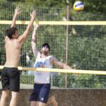 08.08.2020 Kielce. Basen przy ulicy Szczecińskiej. Turniej siatkówki plażowej / Jarosław Kubalski / Radio Kielce