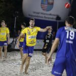 23.08.2020 Kielce. Festiwal sportów plażowych na Kadzielni. Mecz pokazowy plażowej piłki ręcznej w wykonaniu Łomża Vive Kielce / Jarosław Kubalski / Radio Kielce