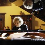 29.08.2020 Kielce. Muzeum Narodowe.  Koncert z cyklu "Chopinowskie inspiracje". Gra Piotr Pawlak / Jarosław Kubalski / Radio Kielce