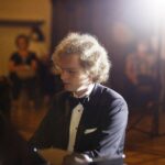 29.08.2020 Kielce. Muzeum Narodowe.  Koncert z cyklu "Chopinowskie inspiracje". Gra Piotr Pawlak / Jarosław Kubalski / Radio Kielce