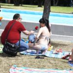 01.08.2020 Kielce. Basen przy ulicy Szczecińskiej. Wypoczynek / Jarosław Kubalski / Radio Kielce