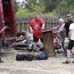 11.08.2020 Tokarnia. Park etnograficzny. Zdjęcia do programu telewizyjnego Złomowisko PL emitowanego przez Discovery Channel / Jarosław Kubalski / Radio Kielce