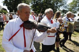 30.08.2020 Tokarnia. Gala finałowa konkursu „Jawor - u źródeł kultury” / Jarosław Kubalski / Radio Kielce