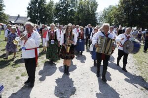 30.08.2020 Tokarnia. Gala finałowa konkursu „Jawor - u źródeł kultury” / Jarosław Kubalski / Radio Kielce