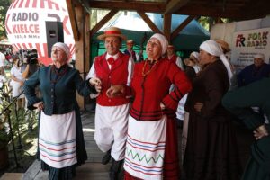 30.08.2020. Tokarnia. Gala finałowa konkursu „Jawor - u źródeł kultury” / Jarosław Kubalski / Radio Kielce