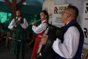 30.08.2020. Tokarnia. Gala finałowa konkursu „Jawor - u źródeł kultury” / Jarosław Kubalski / Radio Kielce