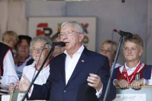 30.08.2020. Tokarnia. Gala finałowa konkursu „Jawor - u źródeł kultury”. Na zdjęciu: Krzysztof Lipiec - poseł PiS / Jarosław Kubalski / Radio Kielce