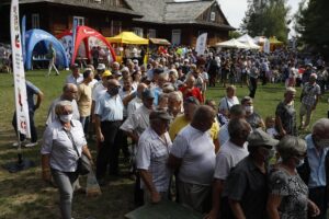 30.08.2020. Tokarnia. Gala finałowa konkursu „Jawor - u źródeł kultury” / Jarosław Kubalski / Radio Kielce