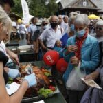 30.08.2020. Tokarnia. Gala finałowa konkursu „Jawor - u źródeł kultury” / Jarosław Kubalski / Radio Kielce