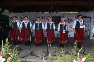 30.08.2020. Tokarnia. Gala finałowa konkursu „Jawor - u źródeł kultury” / Jarosław Kubalski / Radio Kielce