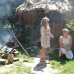 02.08.2020. Kopiec. Wioska neolityczna / Emilia Sitarska / Radio Kielce