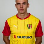 28. Mateusz Sowiński - pomocnik / Korona Kielce